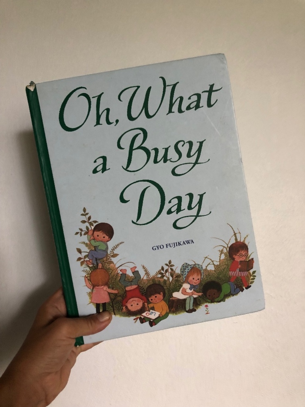 Oh, What a Busy Day by Gyo Fujikawa Picture Book